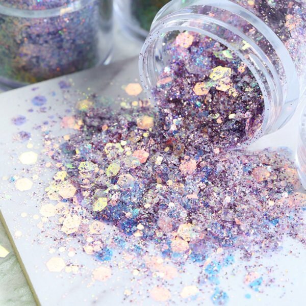 Chunky Nail Art Glitter - Image 4